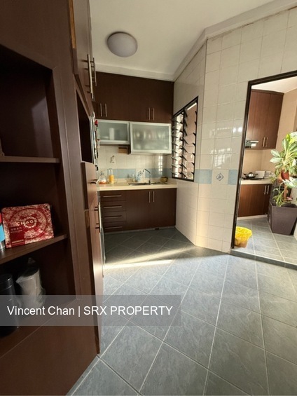 Blk 656B Jurong West Street 61 (Jurong West), HDB Executive #552166001